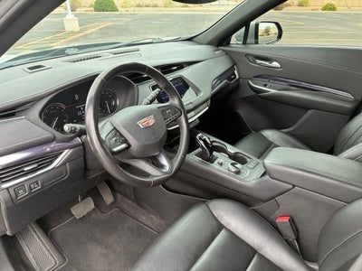 2023 Cadillac XT4 Luxury