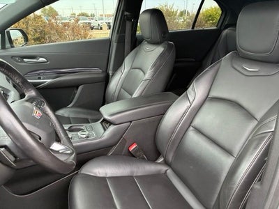 2023 Cadillac XT4 Luxury