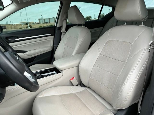 2021 Nissan Altima 2.5 Platinum