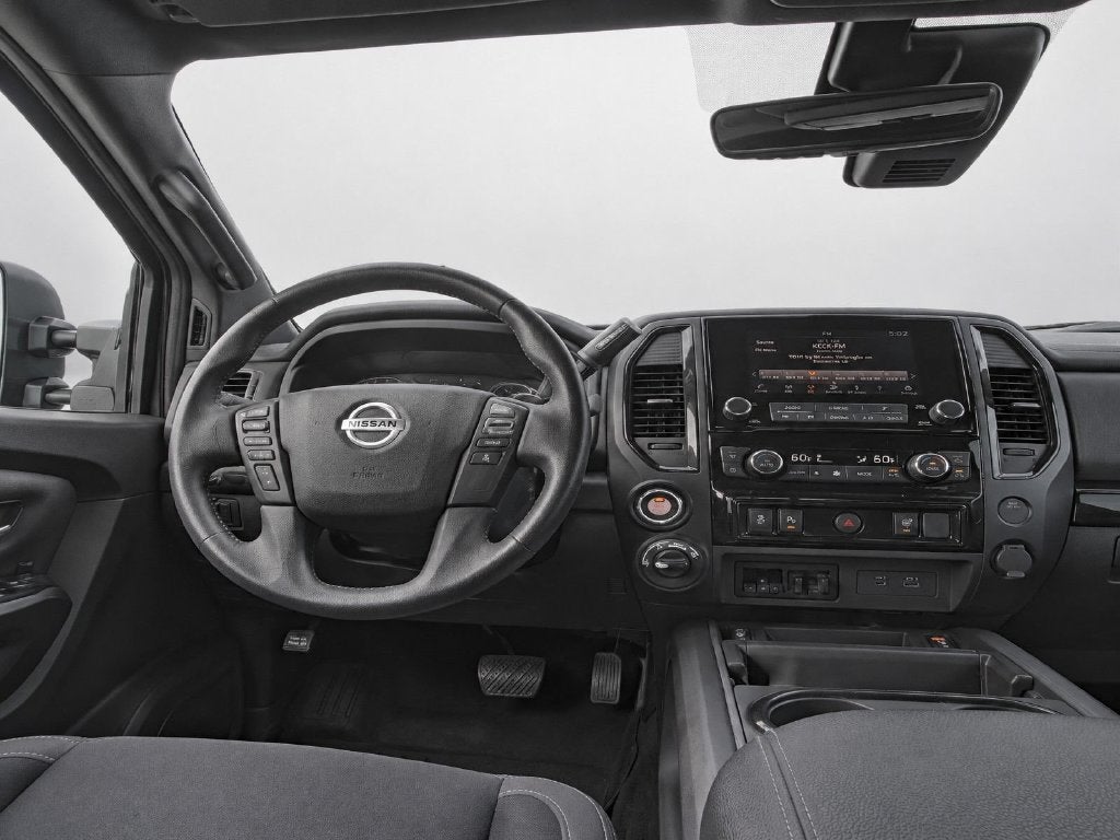 2024 Nissan Titan SV