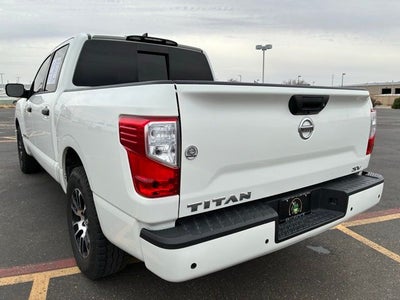 2022 Nissan Titan SV