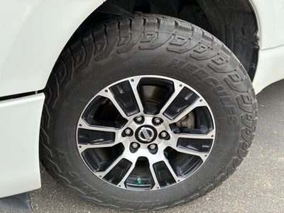 2022 Nissan Titan SV