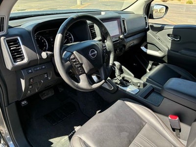 2024 Nissan Frontier SL