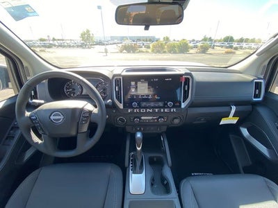 2025 Nissan Frontier SV