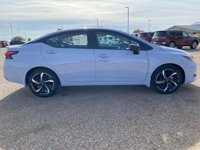 2025 Nissan Versa 1.6 SR