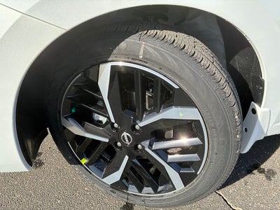 2025 Nissan Versa 1.6 SR