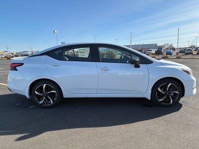 2025 Nissan Versa 1.6 SR