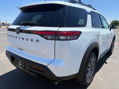 2026 Nissan Pathfinder SV