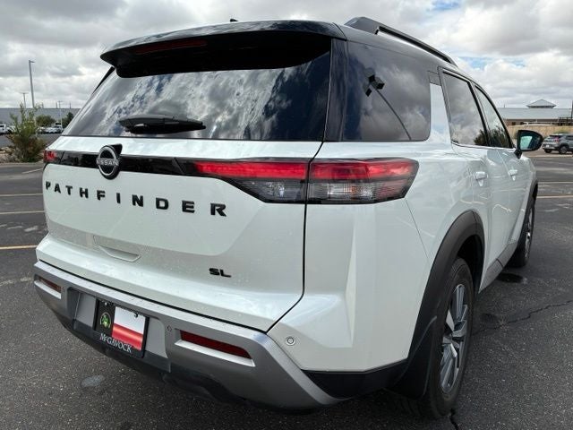 2024 Nissan Pathfinder SL