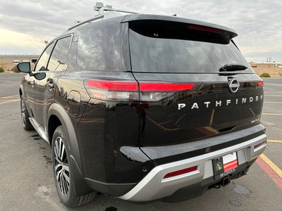 2025 Nissan Pathfinder Platinum