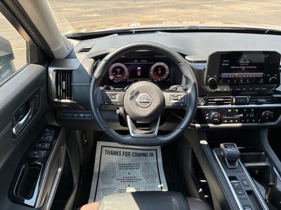 2023 Nissan Pathfinder Platinum