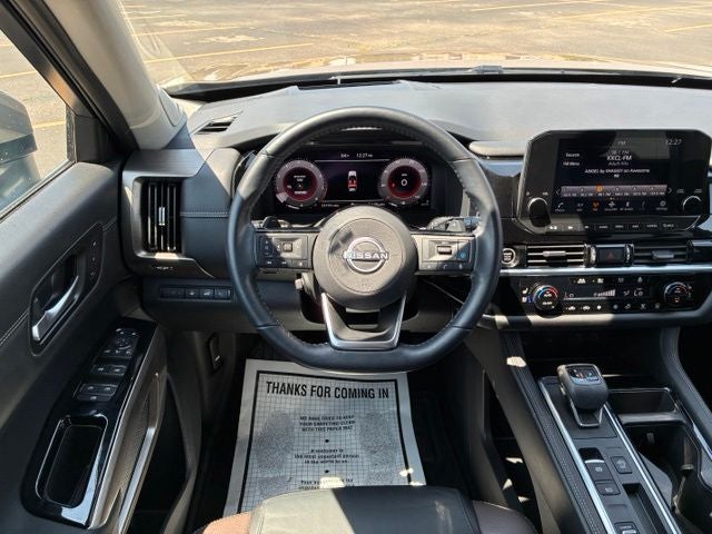 2023 Nissan Pathfinder Platinum