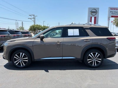 2023 Nissan Pathfinder Platinum
