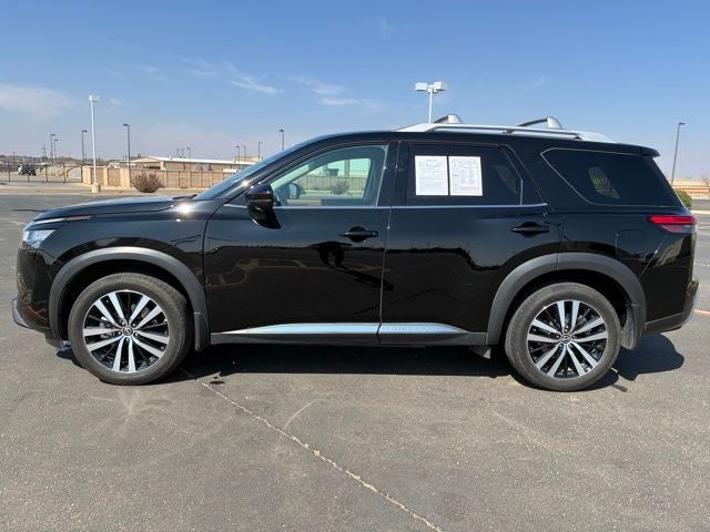 2024 Nissan Pathfinder Platinum