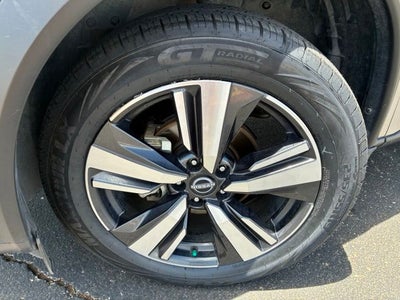 2022 Nissan Rogue SL