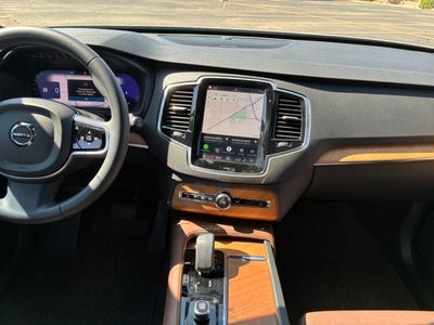 2024 Volvo XC90 B5 Plus