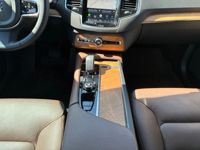 2024 Volvo XC90 B5 Plus