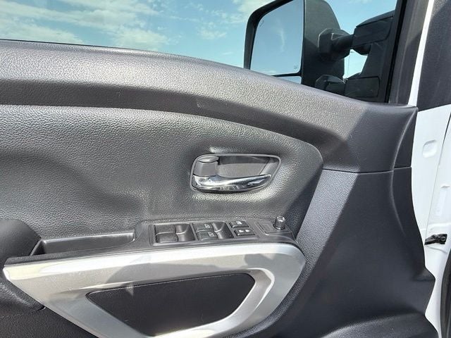 2021 Nissan Titan XD SV