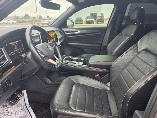 2024 Volkswagen Atlas Cross Sport 2.0T SEL R-Line