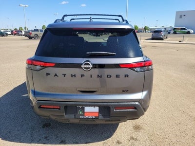 2024 Nissan Pathfinder SV