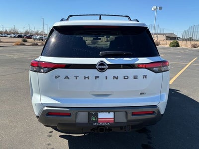 2026 Nissan Pathfinder SL