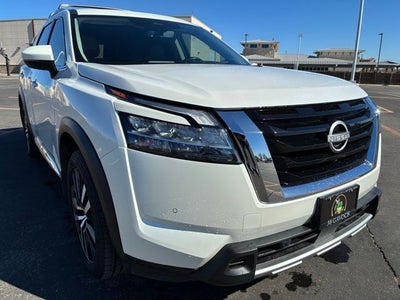 2024 Nissan Pathfinder Platinum