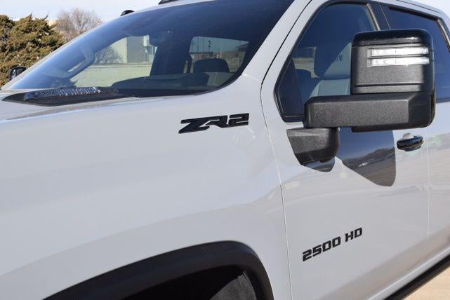 2025 Chevrolet Silverado HD ZR2