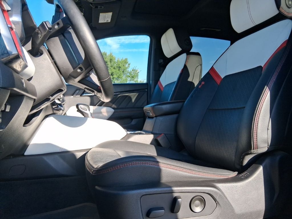 2024 GMC Canyon AT4X