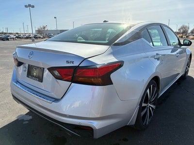 2022 Nissan Altima 2.5 SR