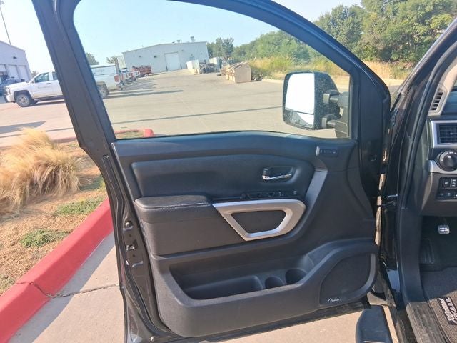 2019 Nissan Titan PRO-4X