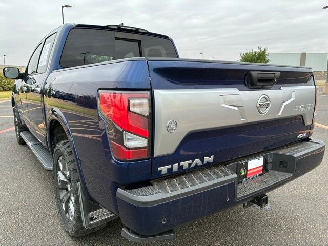 2022 Nissan Titan Platinum Reserve