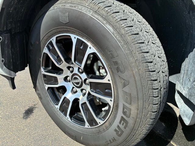 2024 Nissan Titan SV