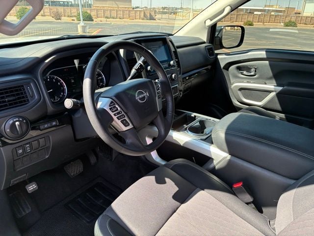 2024 Nissan Titan SV