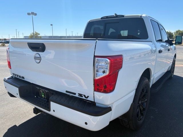 2024 Nissan Titan SV