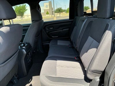 2024 Nissan Titan SV