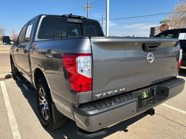 2024 Nissan Titan SV