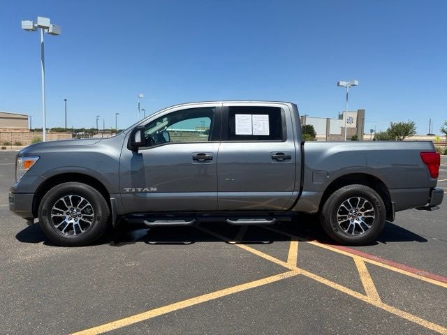 2024 Nissan Titan SV