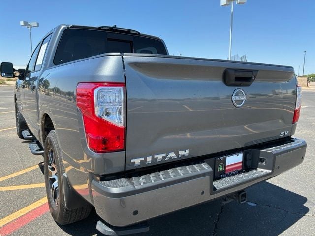 2024 Nissan Titan SV