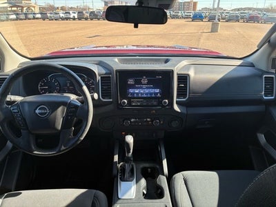 2024 Nissan Frontier SV