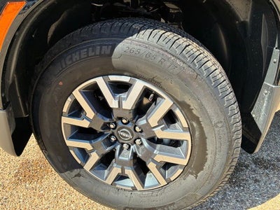 2024 Nissan Frontier SL