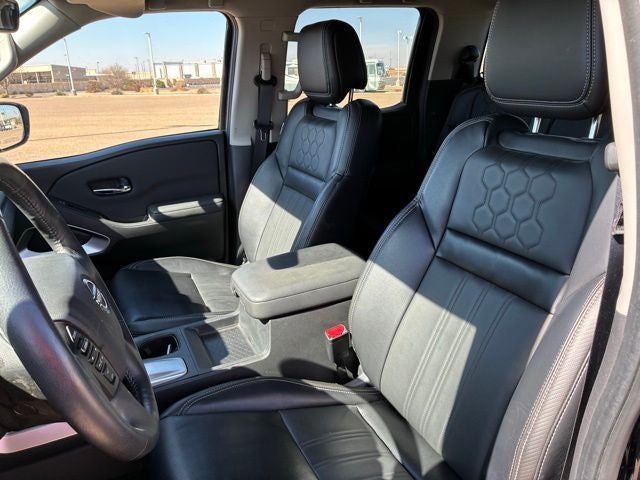 2024 Nissan Frontier SL