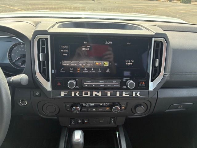 2025 Nissan Frontier SV