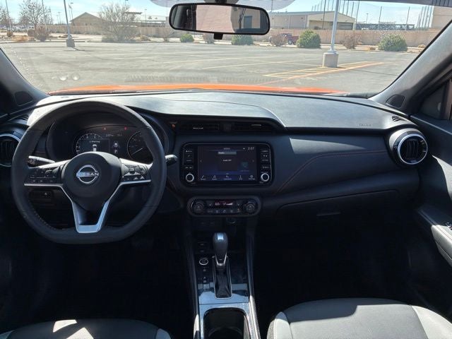 2024 Nissan Kicks SR