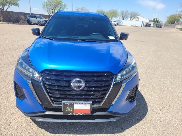 2023 Nissan Kicks SR