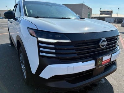 2025 Nissan Kicks S
