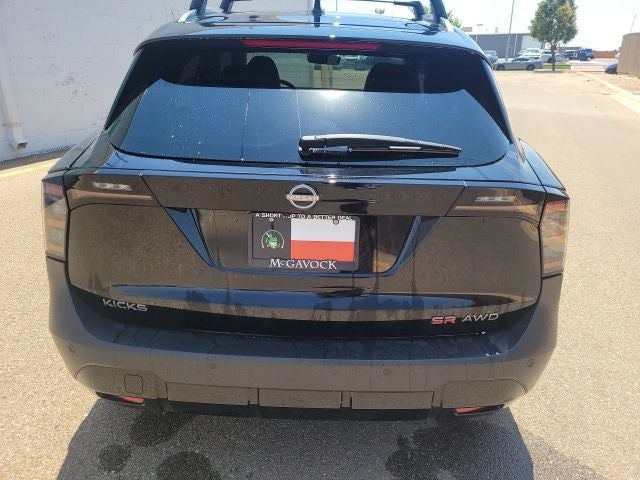 2025 Nissan Kicks SR