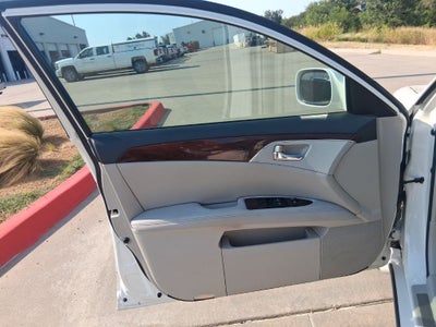 2009 Toyota AVALON XLS