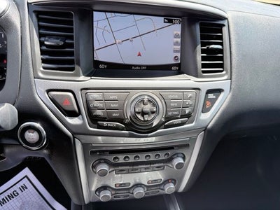 2020 Nissan Pathfinder SL