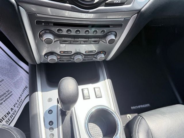 2020 Nissan Pathfinder SL