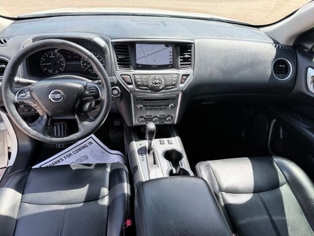 2020 Nissan Pathfinder SL